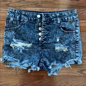 Distressed short shorts.